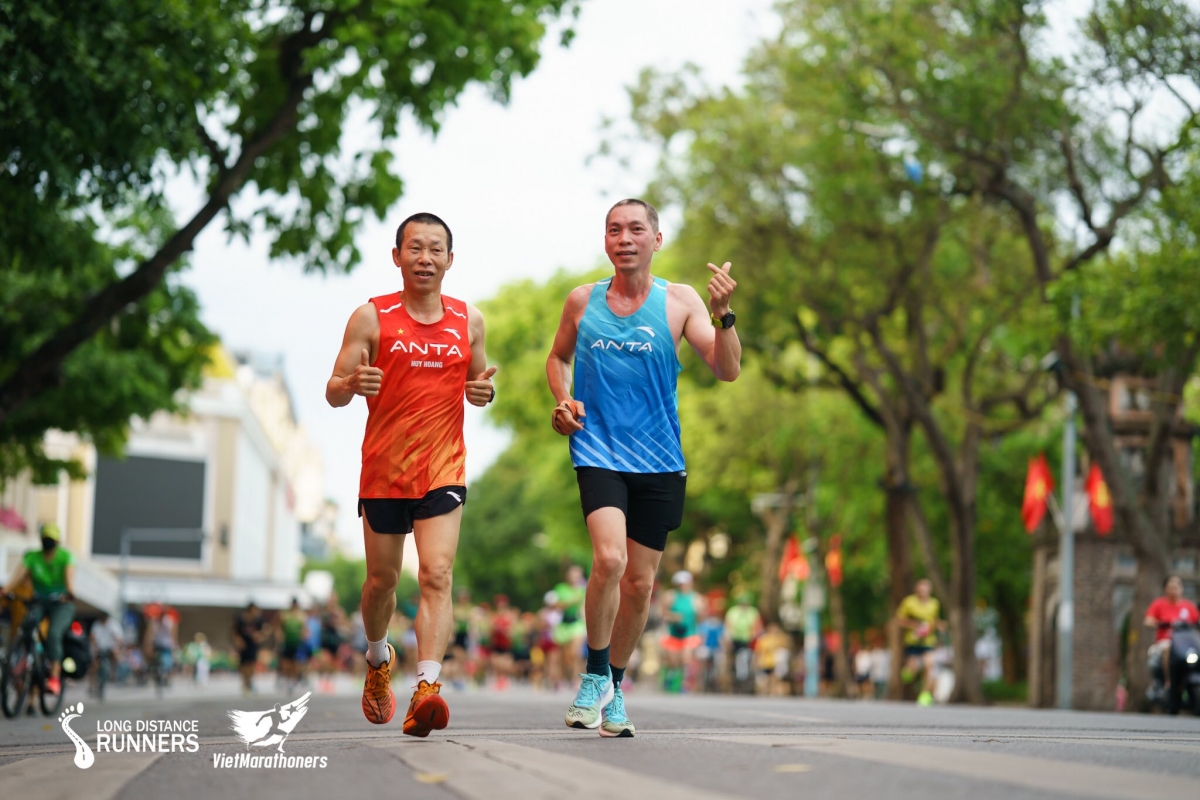 Dấu hiệu nhận biết và cách phòng ngừa đột quỵ khi chạy bộ
